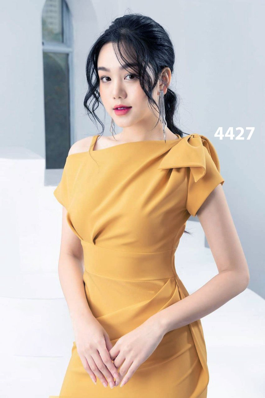 Đầm body đính nơ vai - Image 3