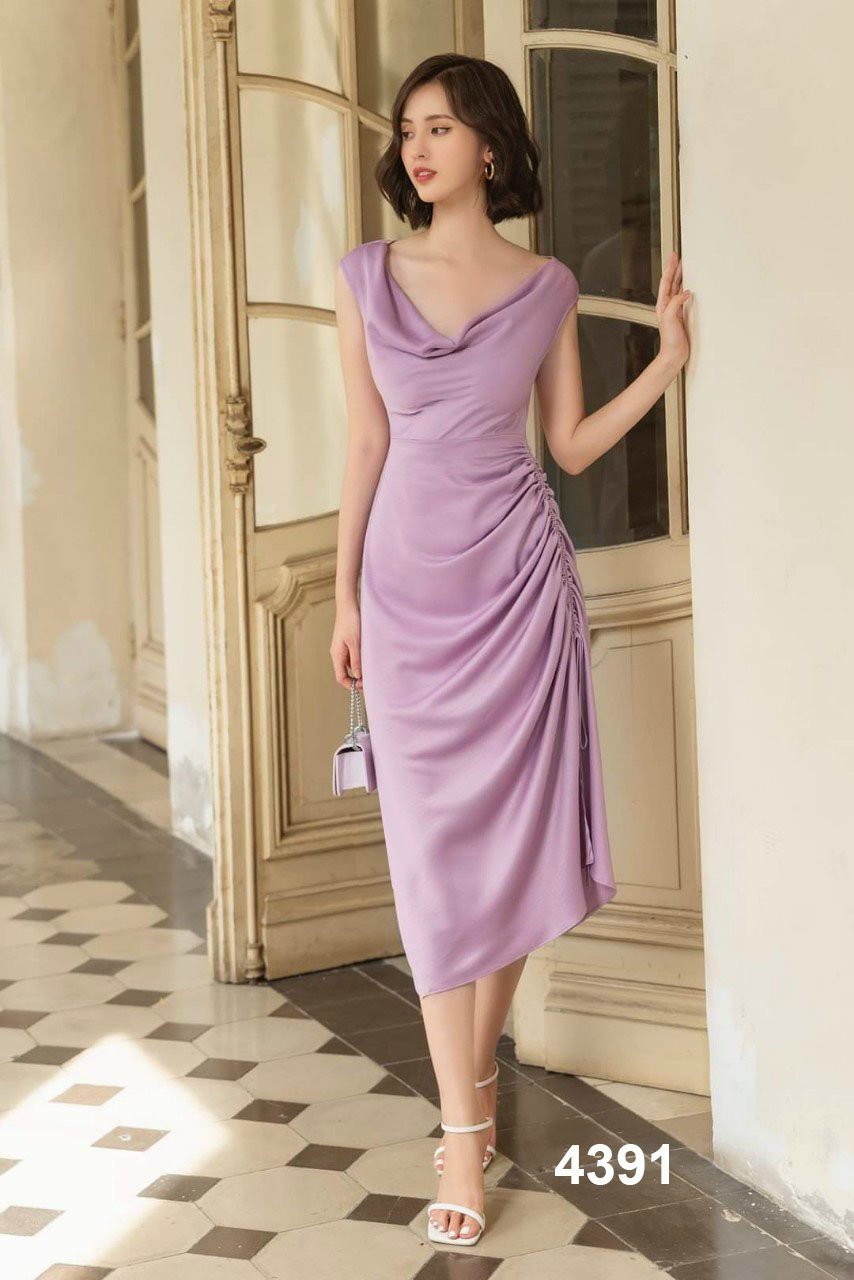 Đầm dài cổ chữ V dự tiệc