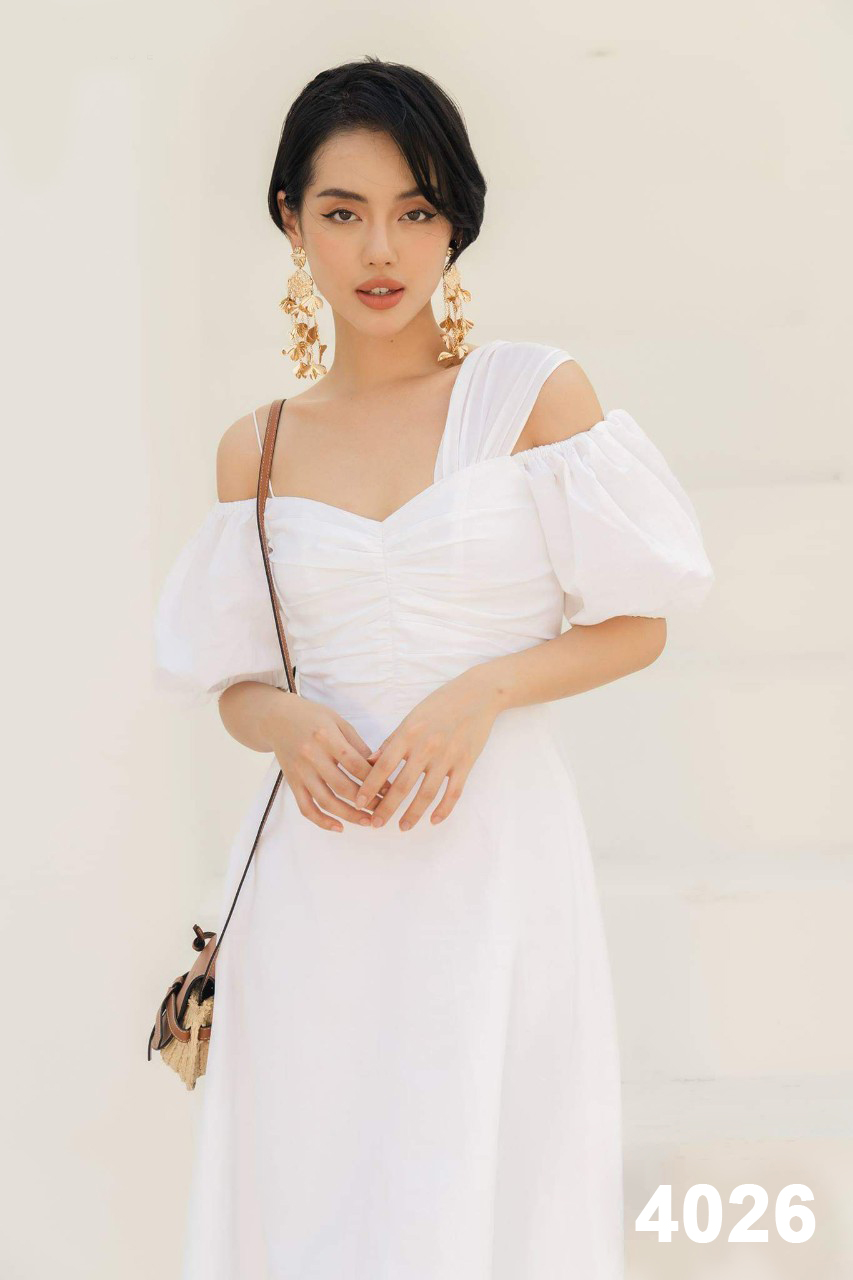Đầm xòe trắng trễ vai dạo phố