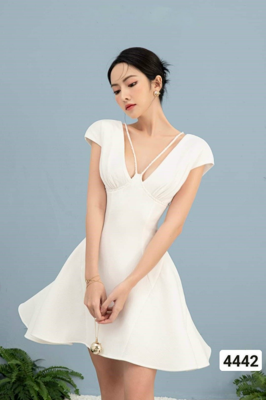 Đầm xòe dễ thương dạo phố