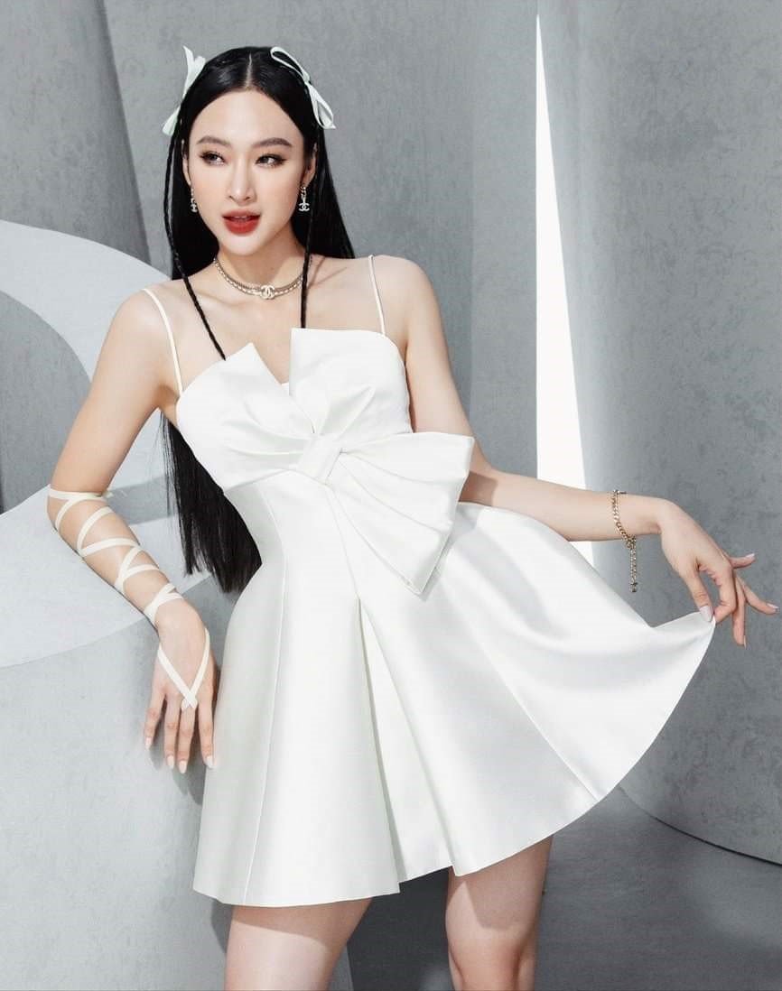 Đầm xòe hai dây thắt nơ