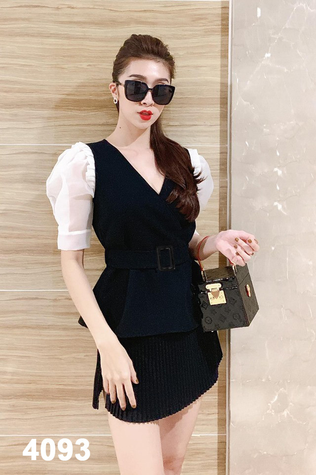 Đầm cổ chữ V tay phồng thanh lịch